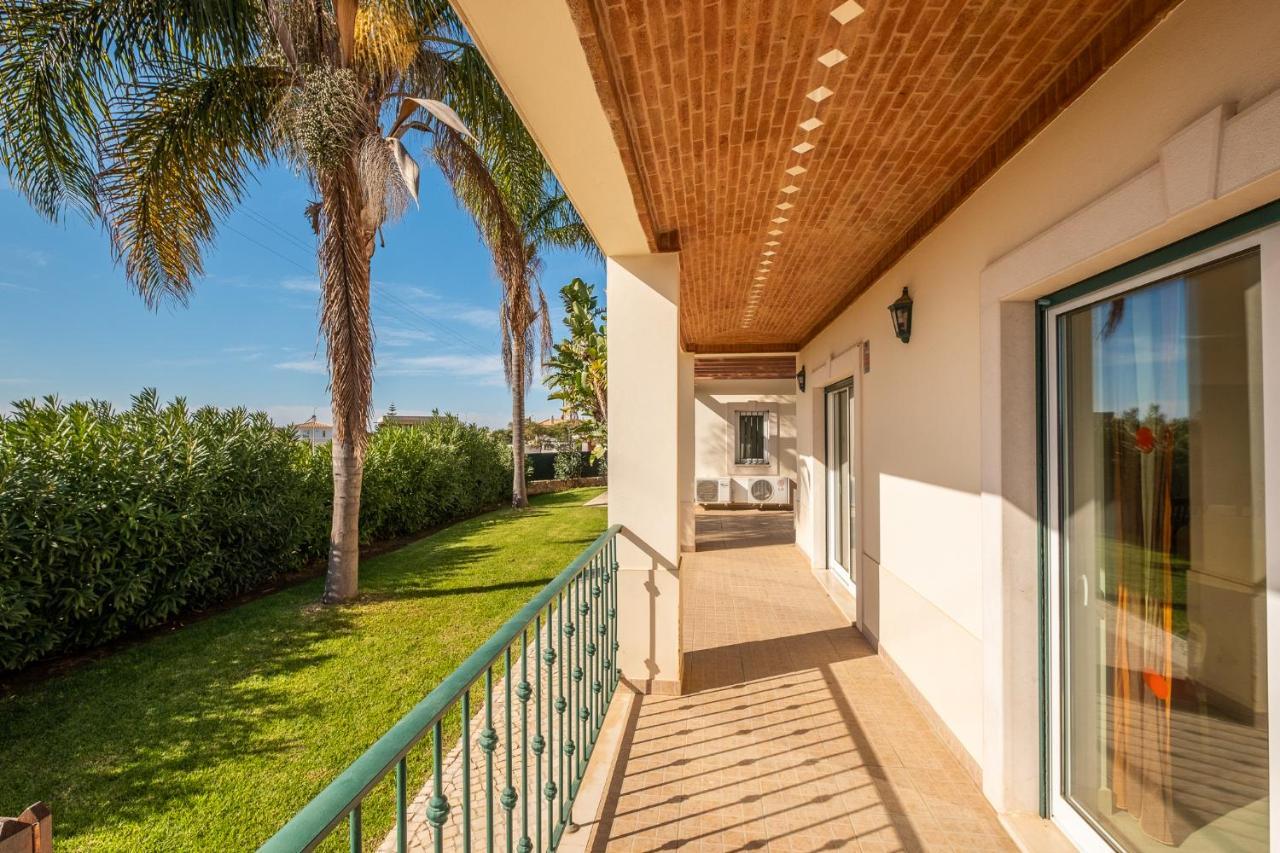 Villa Cordeiro - Heated Pool - Free Wi-Fi - Air Con Guia  Exterior foto